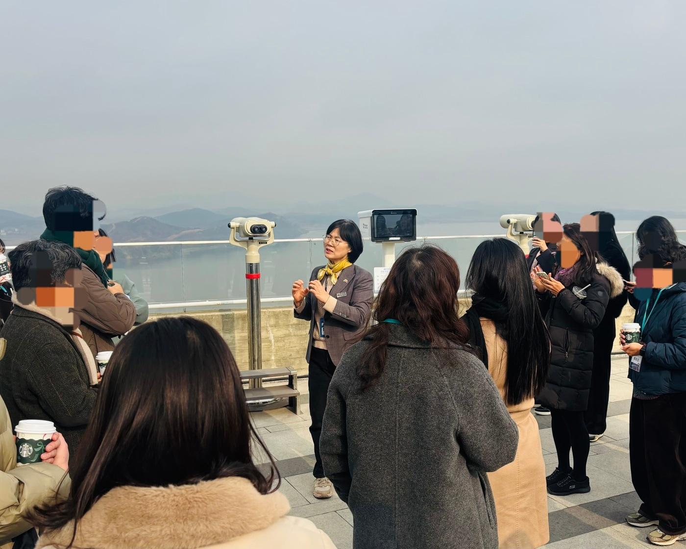 본문 이미지 - 애기봉 해설사 김성이 씨 사진.뉴스1 ⓒ News1 