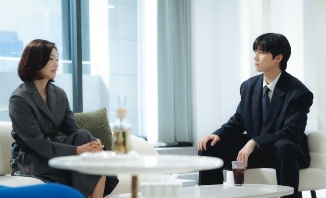 본문 이미지 - JTBC '경도를 기다리며'