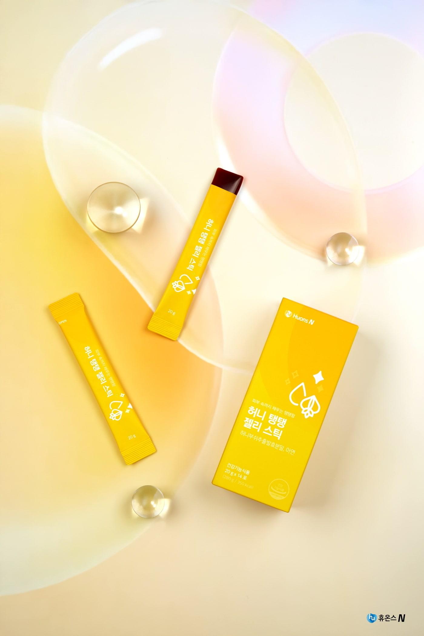 본문 이미지 - 휴온스엔이 허니 탱탱 젤리 스틱을 출시했다.(휴온스엔 제공)/뉴스1