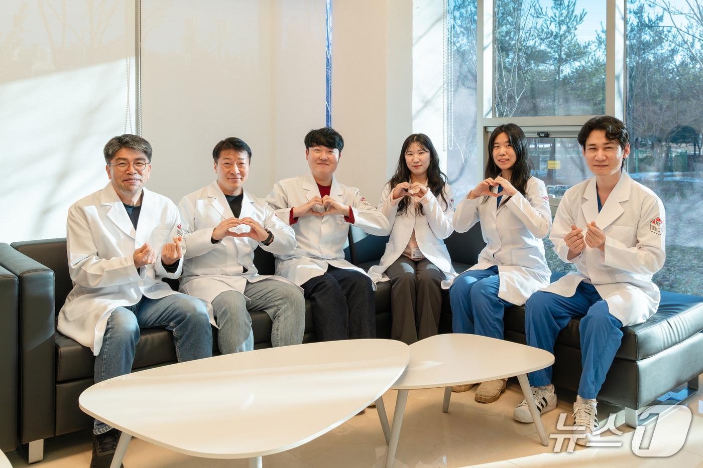  GIST 실험동물자원센터 박대호 센터장·임정현 수의사·전창환·최진주·김은주·강동오 연구원 (왼쪽부터)(지스트 제공, 재판매 및 DB 금지)