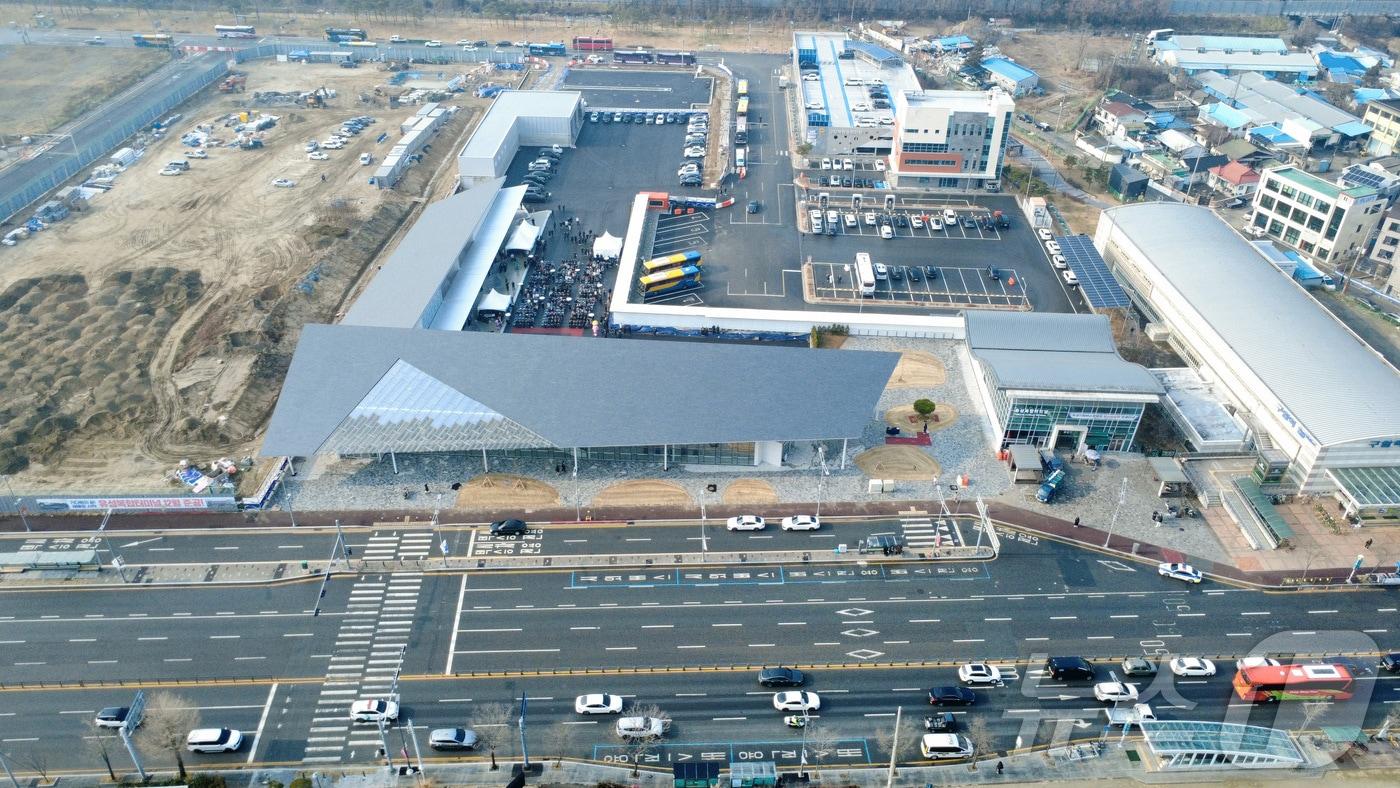 본문 이미지 - 유성복합버스터미널 전경.(유성구 제공. 재판매 및 DB금지) 2025.12.29/뉴스1