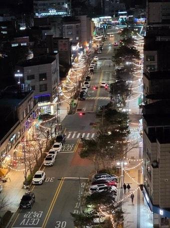 본문 이미지 - 수락산디자인거리 행잉조명&#40;노원구 제공&#41;