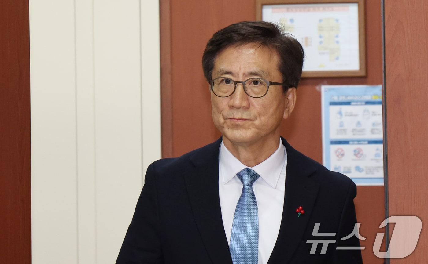 김인회 감사원장 권한대행이 3일 서울 종로구 감사원에서 열린 운영쇄신 TF의 점검결과와 향후 제도개선 방안등 종합 결과를 발표하고 있다. 2025.12.3/뉴스1 ⓒ News1 김명섭 기자