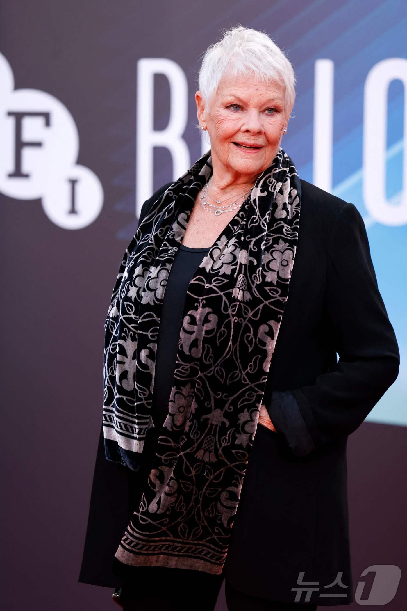 본문 이미지 - 주디 덴치 ⓒ AFP=뉴스1