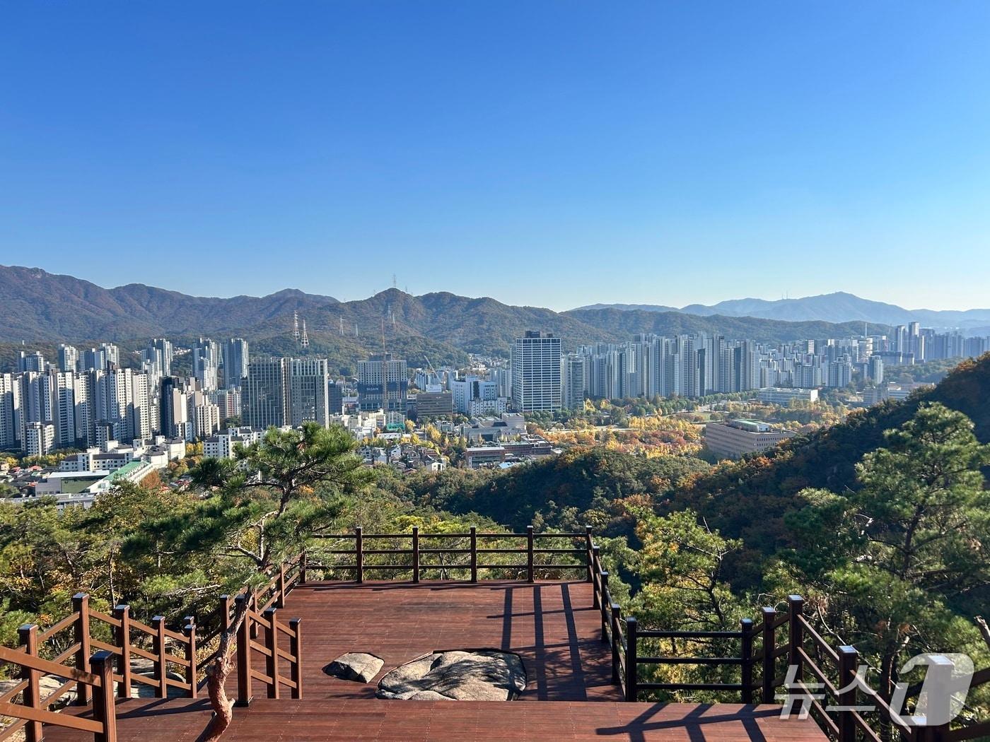 본문 이미지 - 과천 해누리 전망대.&#40;과천시 제공&#41;