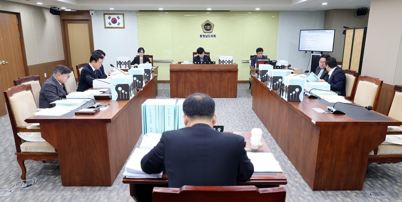 충남도의회 기획경제위원회 정례회 진행 모습.&#40;충남도의회 제공. 재판매 및 DB금지&#41;/뉴스1