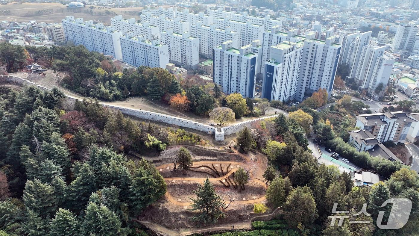 부산 동래사적공원 무궁화동산 전경 (부산 동래구 제공. 재판매 및 DB금지)