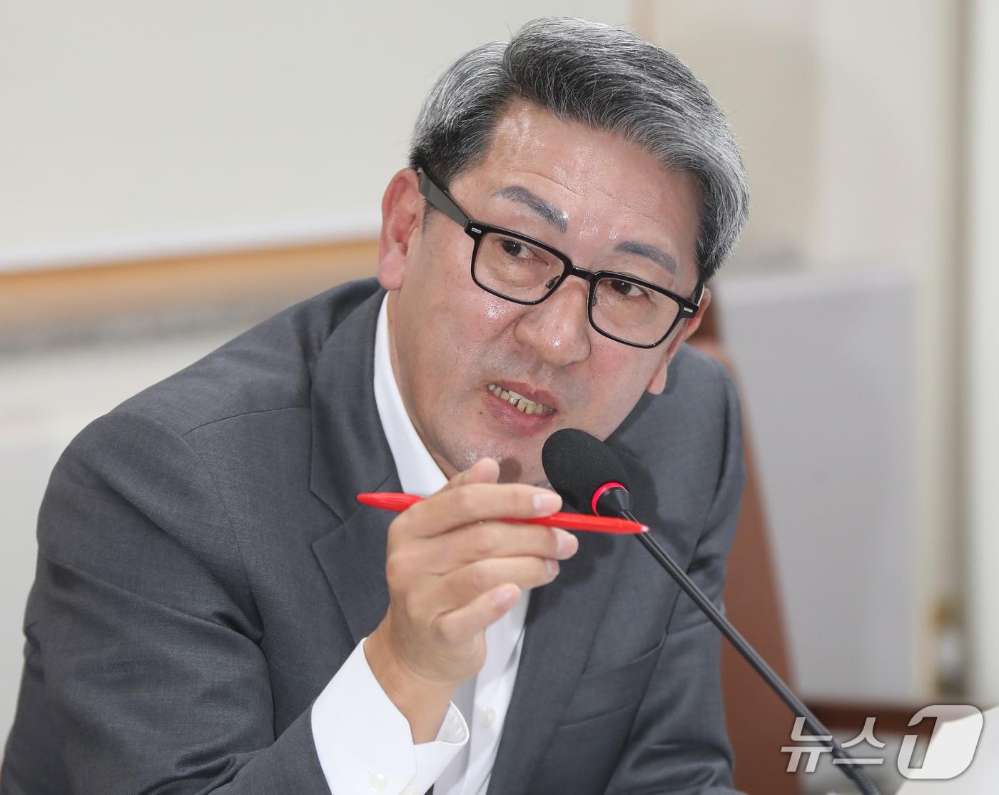 본문 이미지 - 김황국 제주특별자치도의회 국민의힘 원내대표(제주시 용담1동·용담2동).(제주특별자치도의회 제공, 재판매 및 DB 금지)