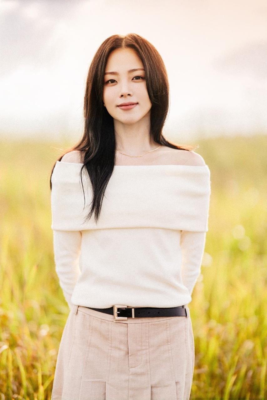 본문 이미지 - 흰(박혜원)(뉴오더엔터테인먼트 제공)