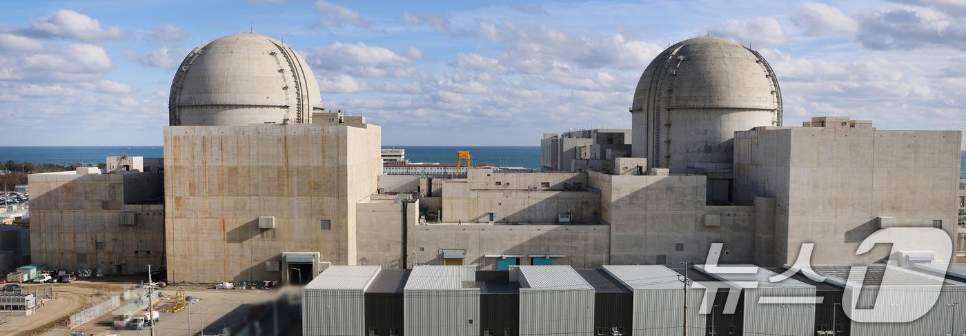 원자력안전위원회(원안위)는 30일 제228회 전체회의를 갖고 새울 3호기 신규가동을 허가했다. 사진은 새울원자력본부 새울 3·4호기 전경. (새울원자력본부 제공. 재판매 및 DB 금지) 2025.12.30/뉴스1 ⓒ News1 조민주 기자