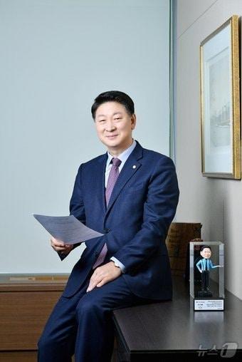 본문 이미지 - 오화경 저축은행중앙회장.