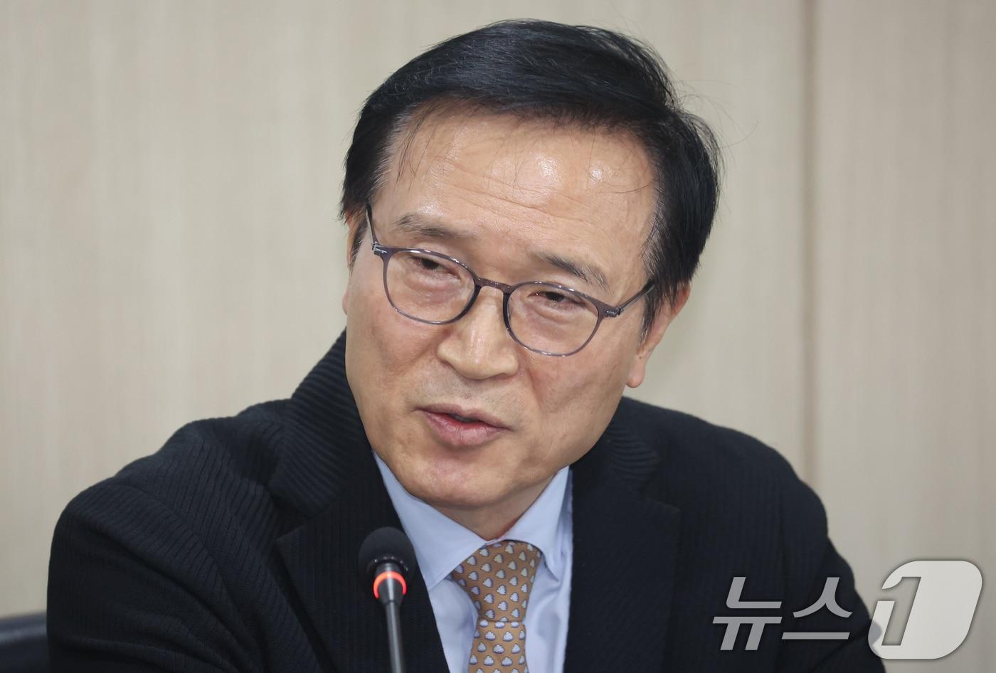 본문 이미지 - 임태희 경기도교육감이 31일 서울 여의도 한국교육시설안전원에서 열린 한민고등학교의 자율형공립고 전환추진 업무협약식에서 발언을 하고 있다. 2025.12.31 ⓒ 뉴스1 김명섭 기자