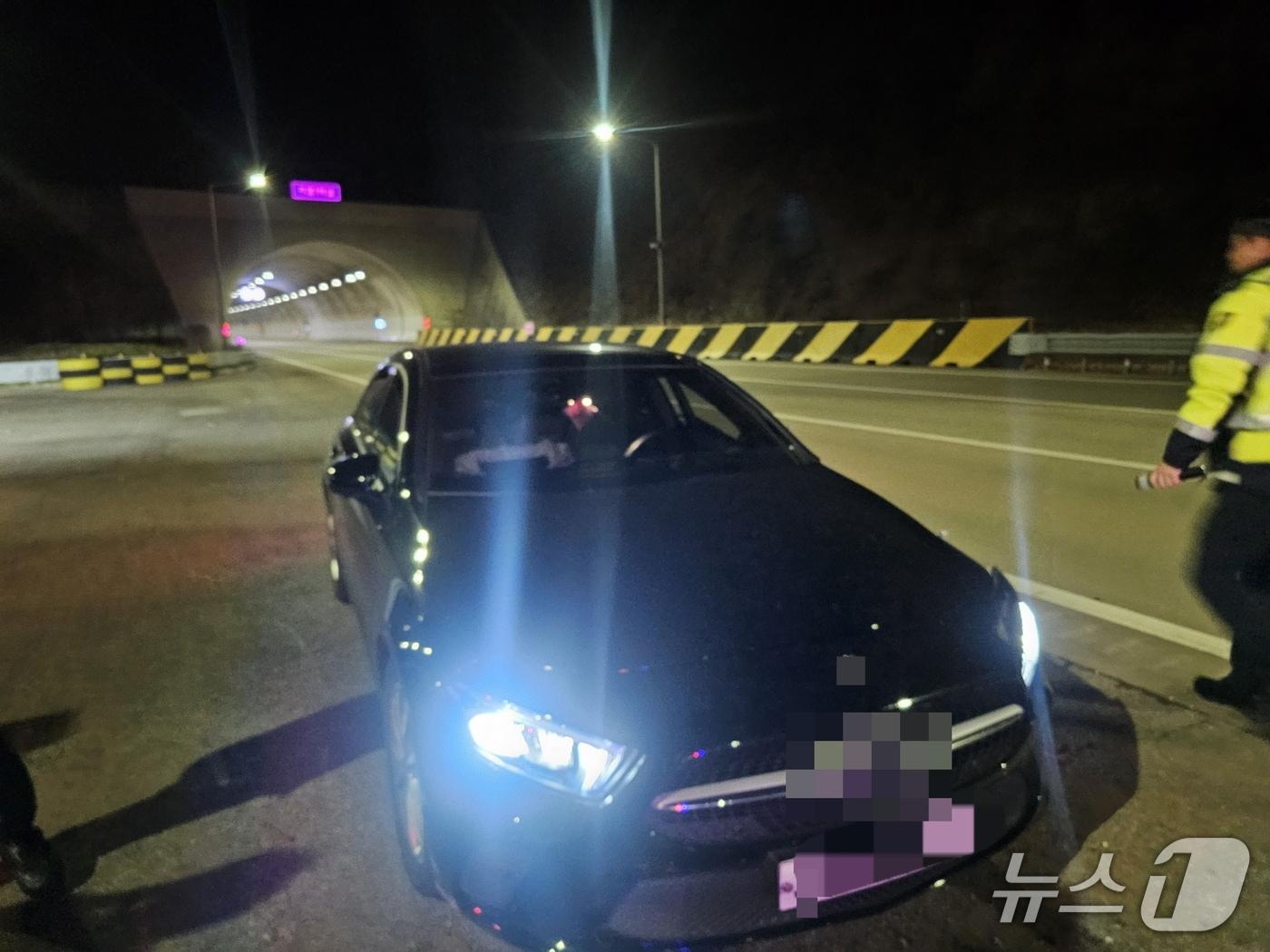 본문 이미지 - 부산울산고속도로서 만취 운전자 8.5km '공포의 역주행'(부산경찰청 제공. 재판매 및 DB금지)