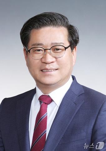 본문 이미지 - 진병영 함양군수.