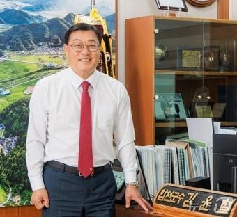 본문 이미지 - 김윤철 합천군수.