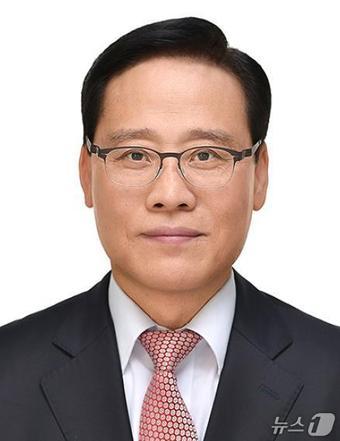 본문 이미지 - 백일현 한국석회석신소재연구재단 내정자.(단양군 제공. 재판매 및 DB금지)/뉴스1 