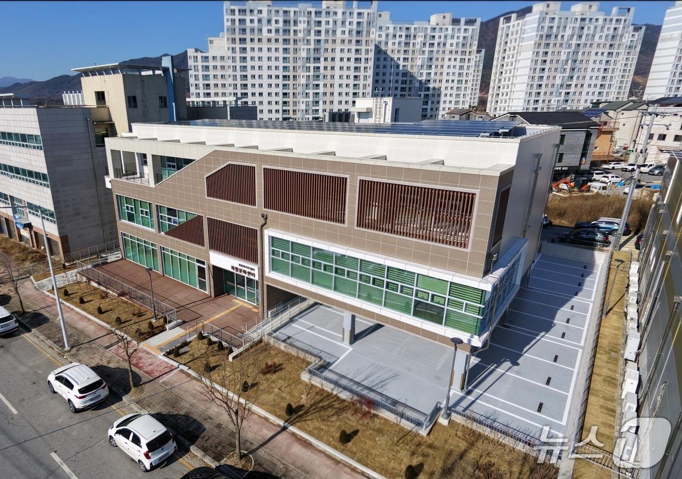 제천시 바이오밸리 복합문화센터 외부 전경.&#40;제천시 제공. 재판매 및 DB금지&#41;./뉴스1  