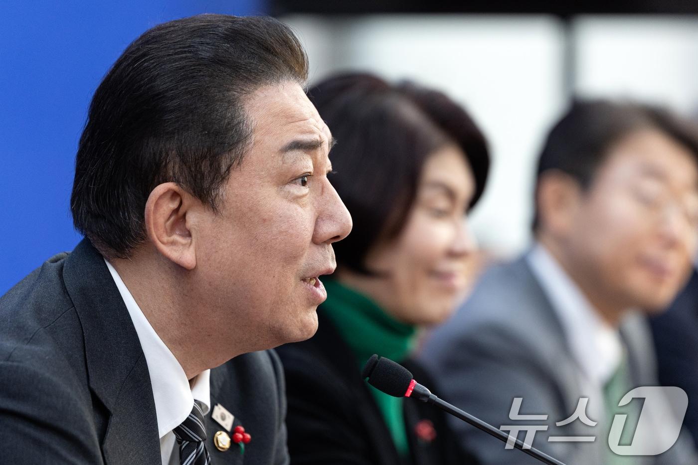 김병기 더불어민주당 원내대표가 4일 서울 여의도 국회에서 열린 정책조정회의에서 모두발언하고 있다. ⓒ News1 이승배 기자