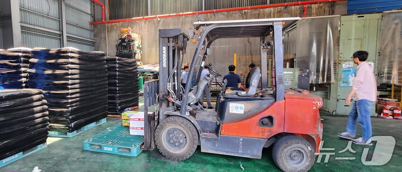 무기질 비료.&#40;전남도 제공. 재판매 및 DB금지&#41; 2025.12.4/뉴스1