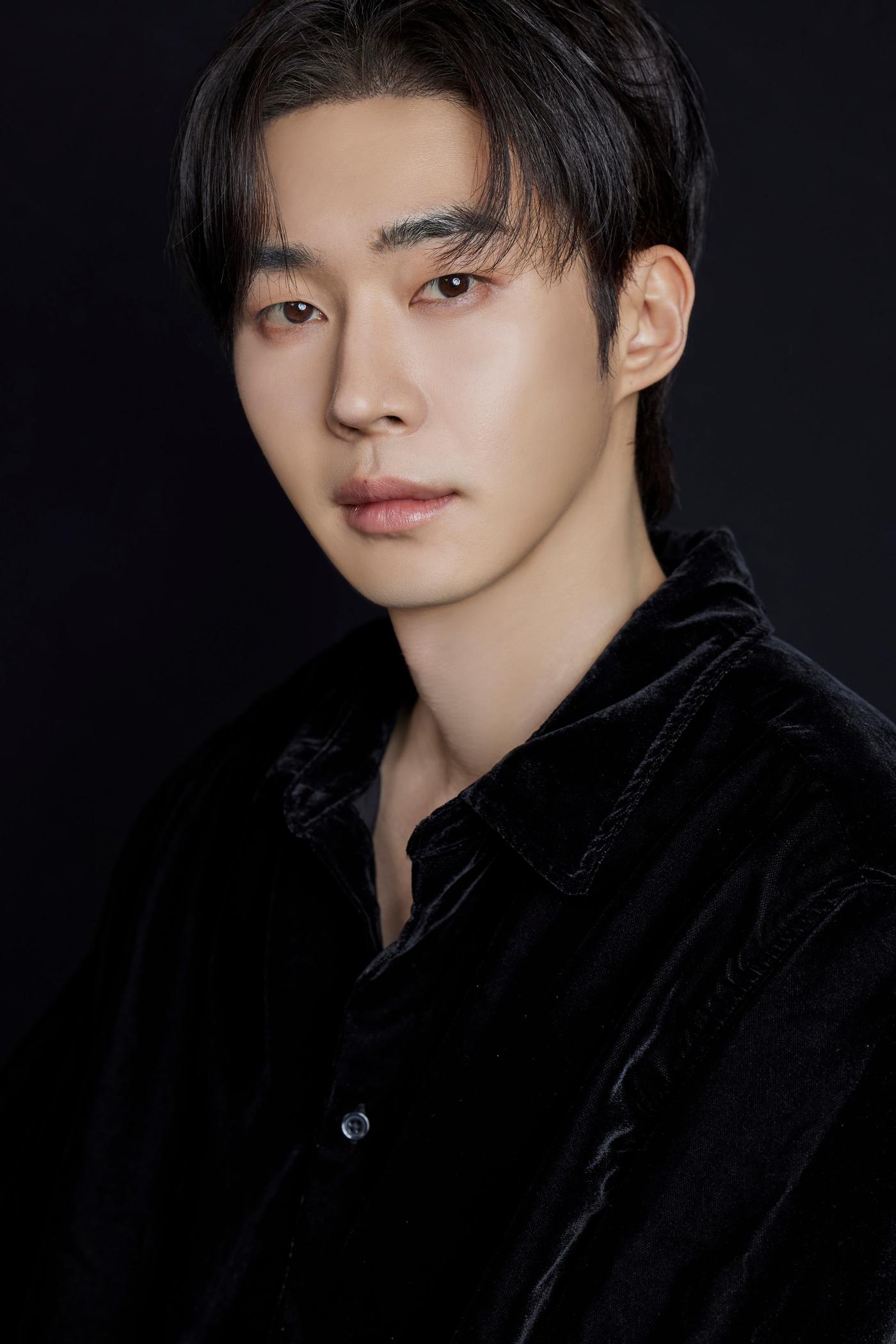 본문 이미지 - 배우 무진성/ 사진제공=에일리언컴퍼니