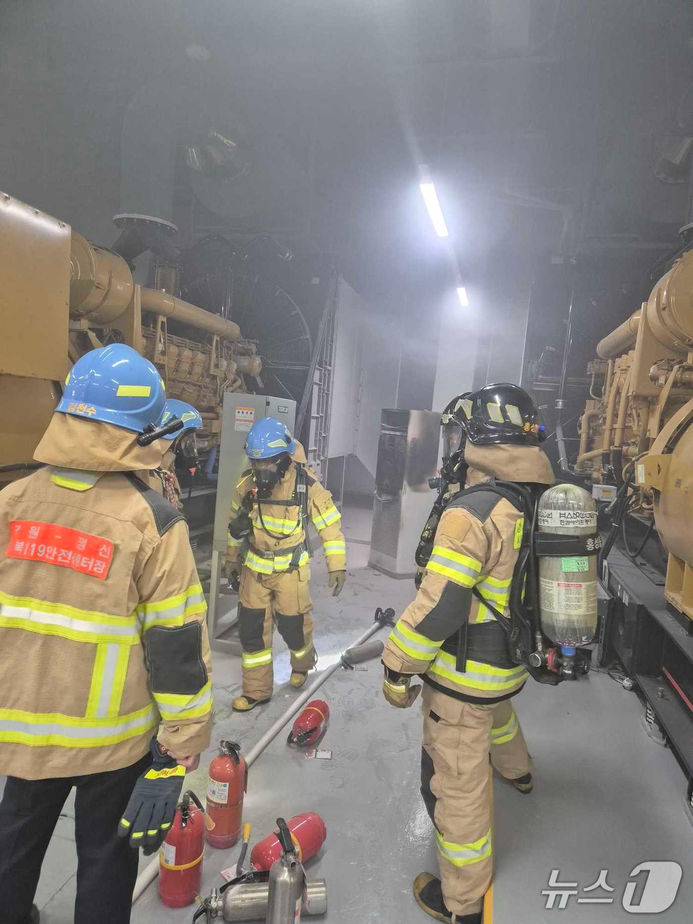 본문 이미지 - 강원 정선 강원랜드 지하 1층 기계실 화재 현장.&#40;강원도소방본부 제공, 재판매 및 DB금지&#41;