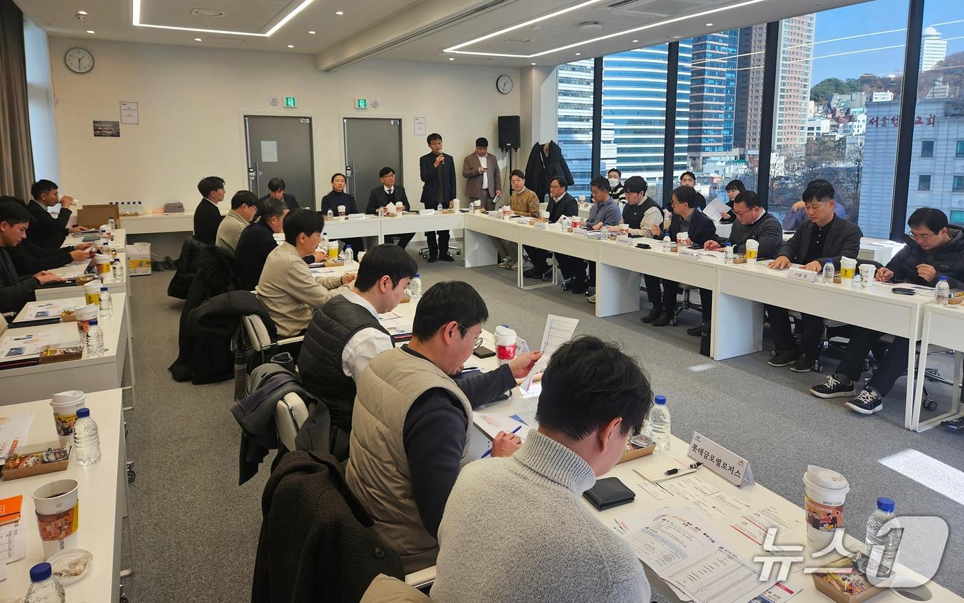 지난 4일 서울역 럭키컨퍼런스에서 열린 대산항 해운·항만·물류 기업 초청 간담회 모습&#40;서산시 제공. 재판매 및 DB금지&#41;2025.12.5/뉴스1