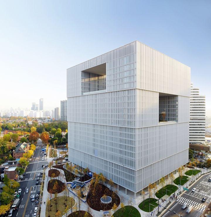 본문 이미지 - 본사 전경.&#40;아모레퍼시픽그룹제공&#41;