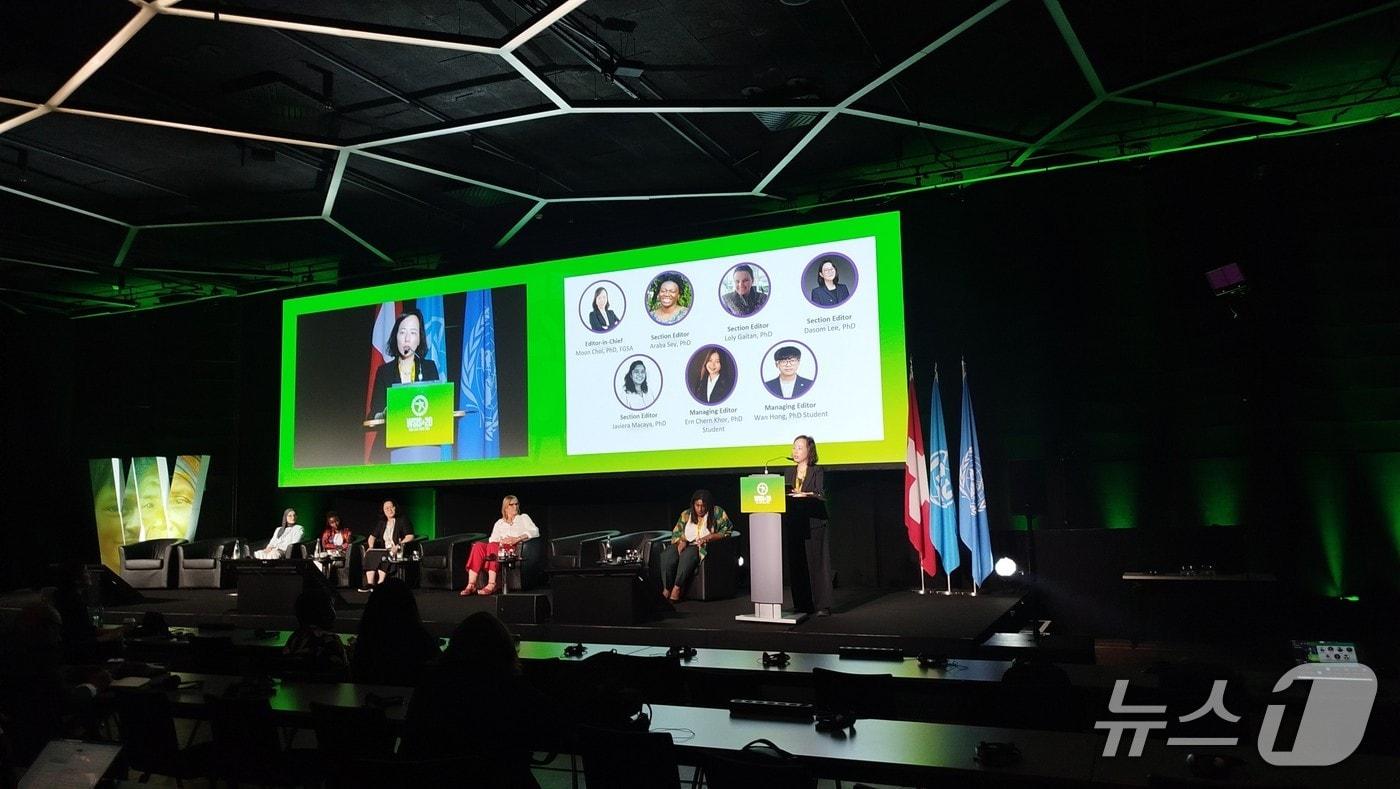 2025 UN 정보사회세계정상회의에서 발표하는 최문정 KAIST 과학기술정책대학원장&#40;KAIST 제공&#41; /뉴스1