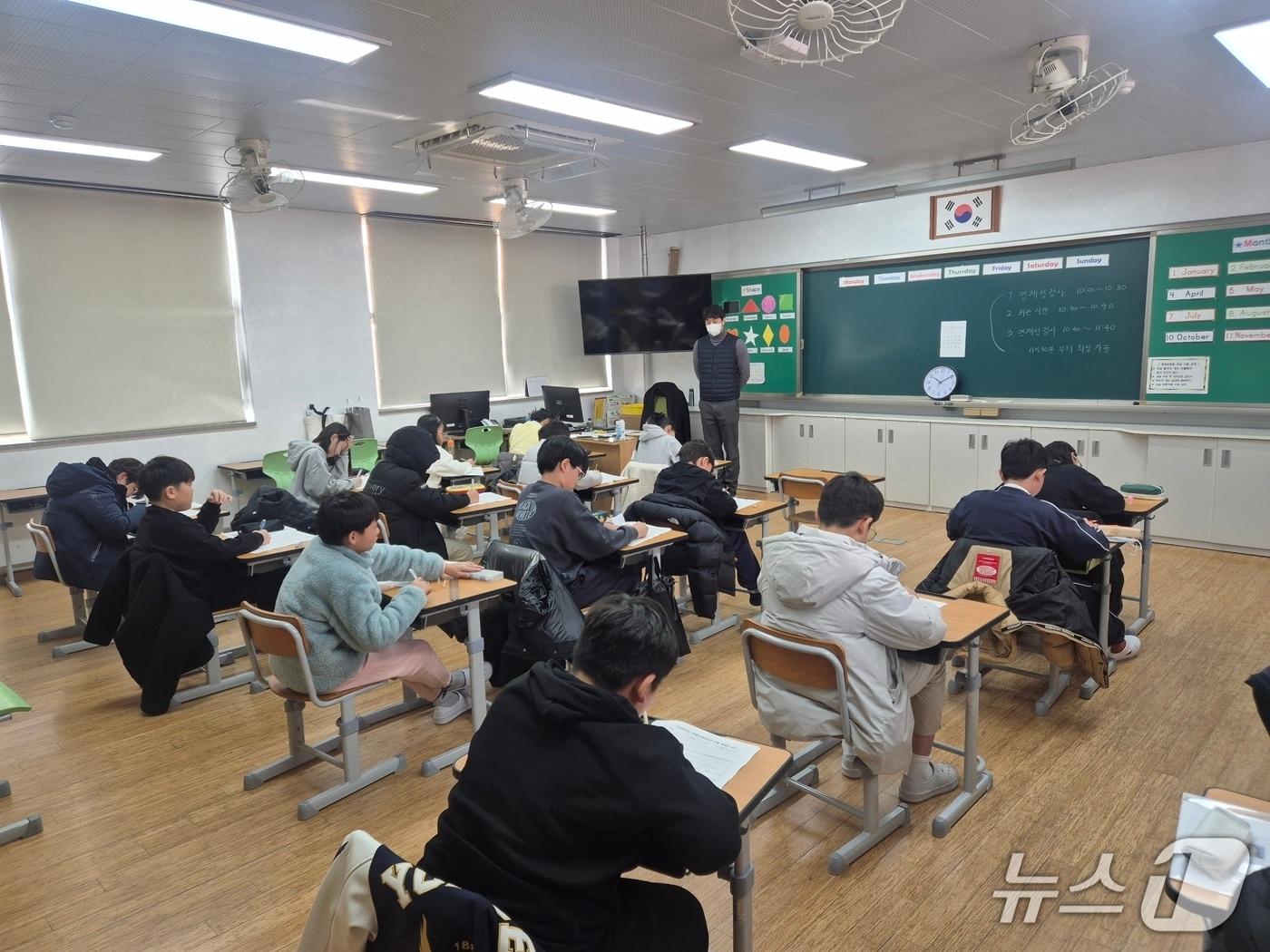 본문 이미지 - 6일 경남도교육청 2026년도 영재교육 대상자 선발 전형이 치러지고 있다.&#40;경남도교육청 제공. 재판매 및 DB 금지&#41;