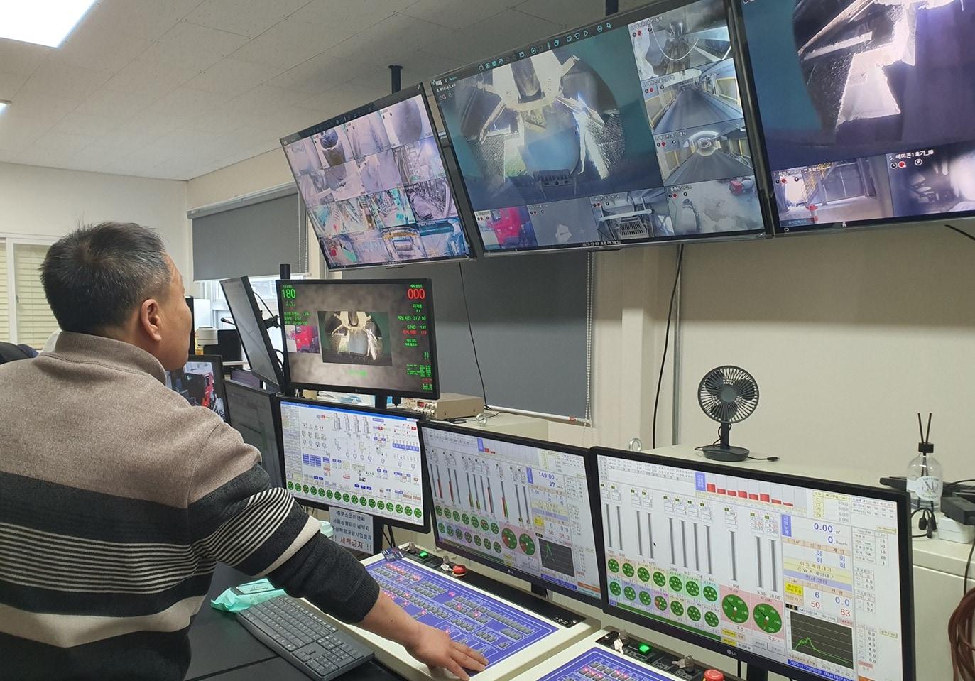 본문 이미지 - &#39;AI기반 콘크리트 품질예측 및 생산자동화&#39; 기술 적용 모니터링 화면&#40;포스코이앤씨 제공&#41;뉴스1 ⓒ News1