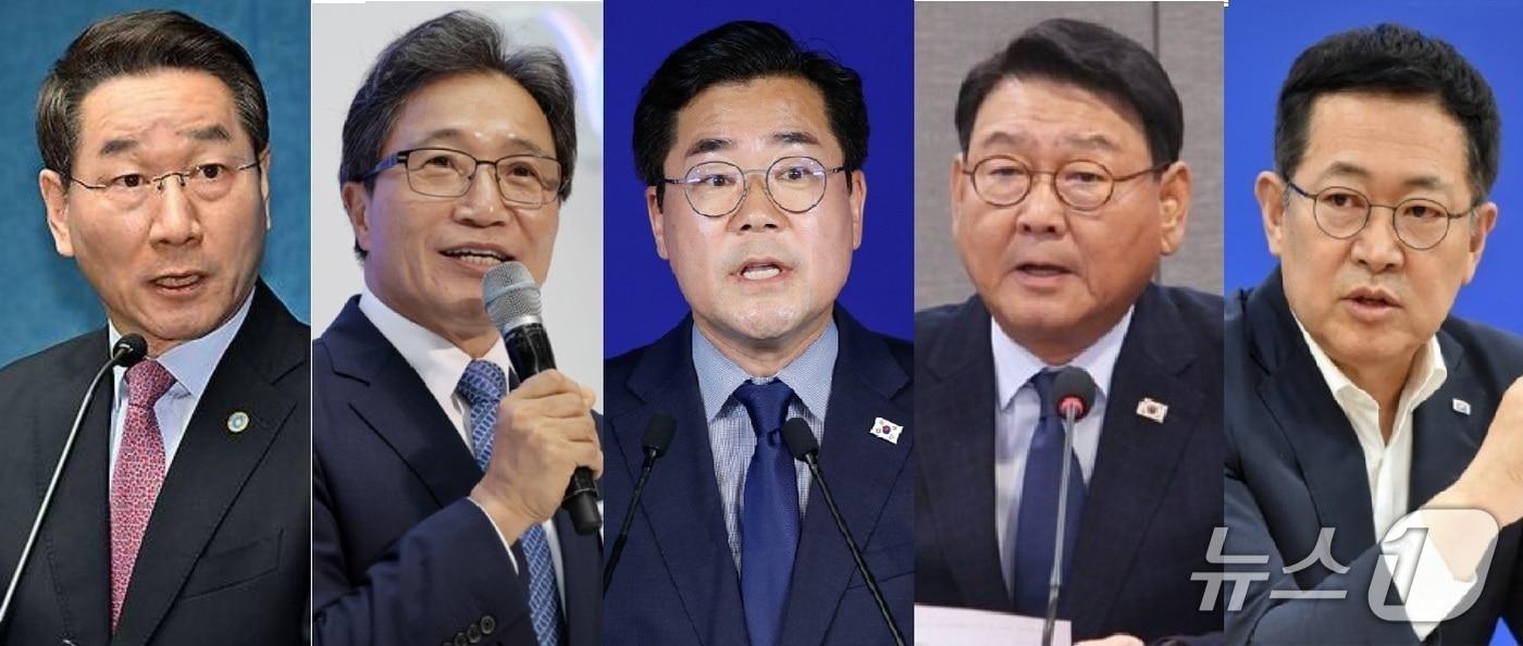 왼쪽부터 유정복 인천시장, 이학재 인천공항공사 사장, 박찬대·김교흥 국회의원. 박남춘 전 인천시장 / 뉴스1 ⓒ News1