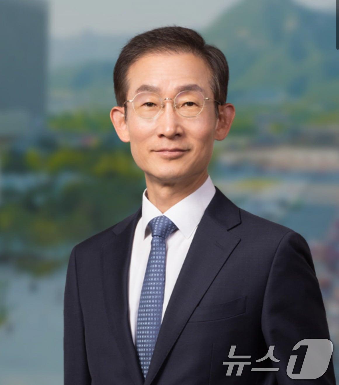 본문 이미지 - 이재명 대통령이 7일 감사원장 후보자에 김호철 전 국가경찰위원장을 지명했다. &#40;대통령실 제공. 재판매 및 DB 금지&#41; 2025.12.7/뉴스1 ⓒ News1 허경 기자