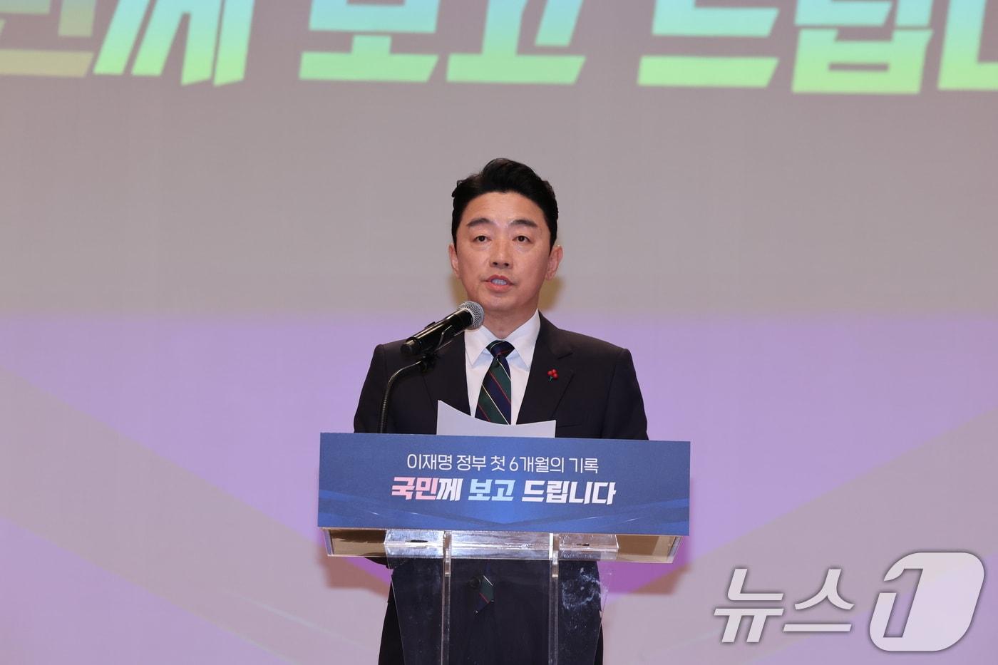 강훈식 대통령 비서실장이 7일 서울 용산 대통령실 청사에서 열린 &#39;이재명 정부 출범 6개월 성과 간담회&#39;에서 발언하고 있다. 2025.12.7/뉴스1 ⓒ News1 허경 기자