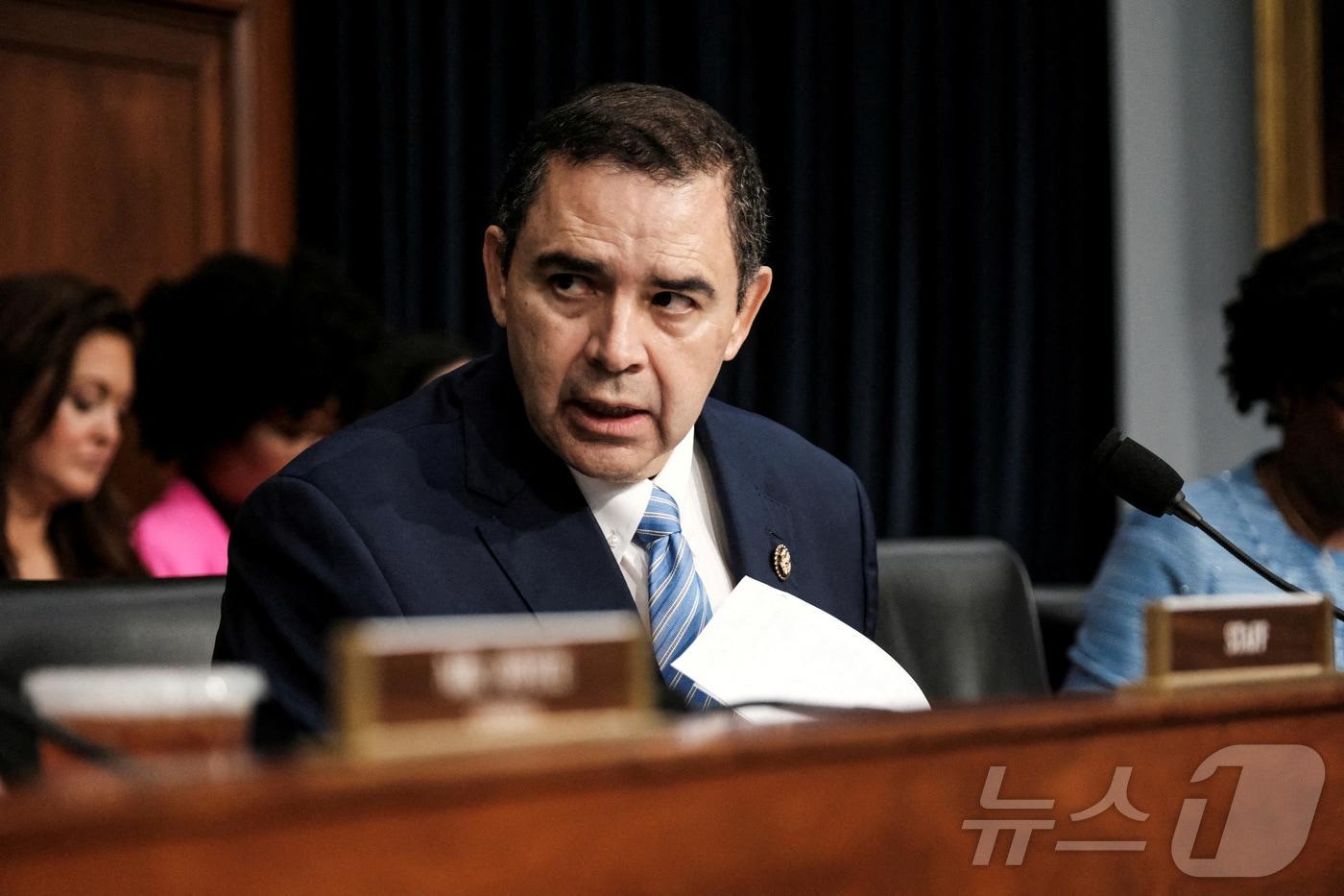 헨리 쿠엘라 미국 하원의원&#40;텍사스·민주당&#41;. &lt;자료 사진&gt; ⓒ 로이터=뉴스1