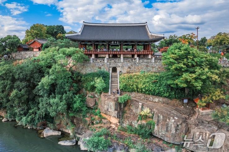본문 이미지 - 진주성 촉석루&#40;진주시 제공. 재판매 및 DB금지&#41;.