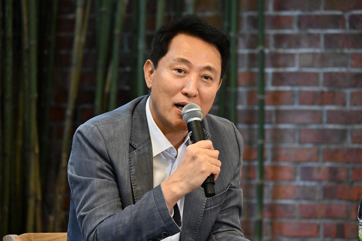 오세훈 서울시장이 7일&#40;현지시간&#41; 쿠알라룸푸르에서 열린 &#39;아시아 출장 기자간담회&#39;에서 질문에 답변하고 있다. &#40;서울시 제공&#41; 뉴스1 ⓒ News1  