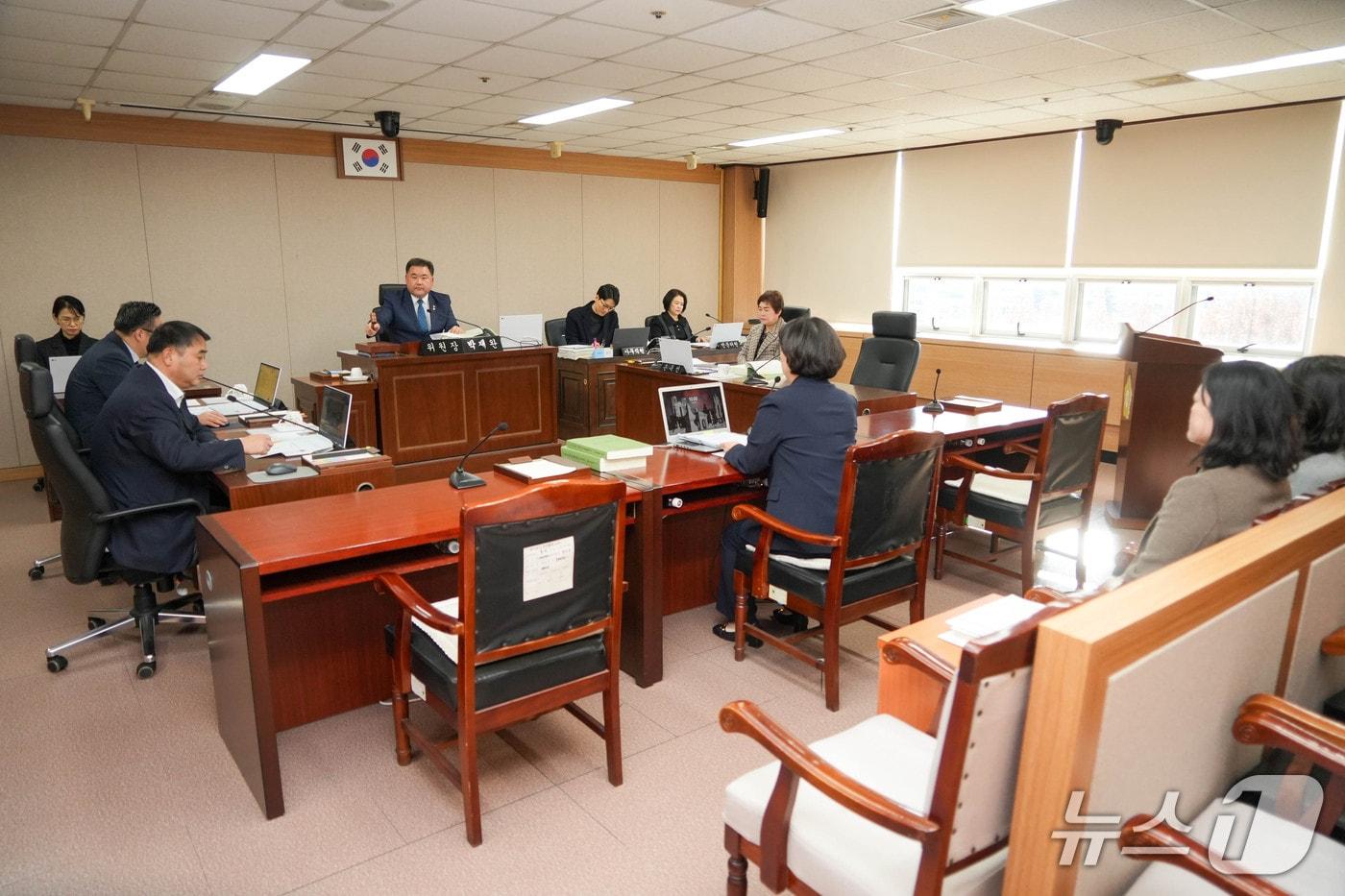 울산 북구의회 의회운영위원회는 9일 의회사무과를 대상으로 한 2026년도 당초예산안 예비심사를 열고 있다.&#40;울산 북구의회 제공. 재판매 및 DB금지&#41;/뉴스1
