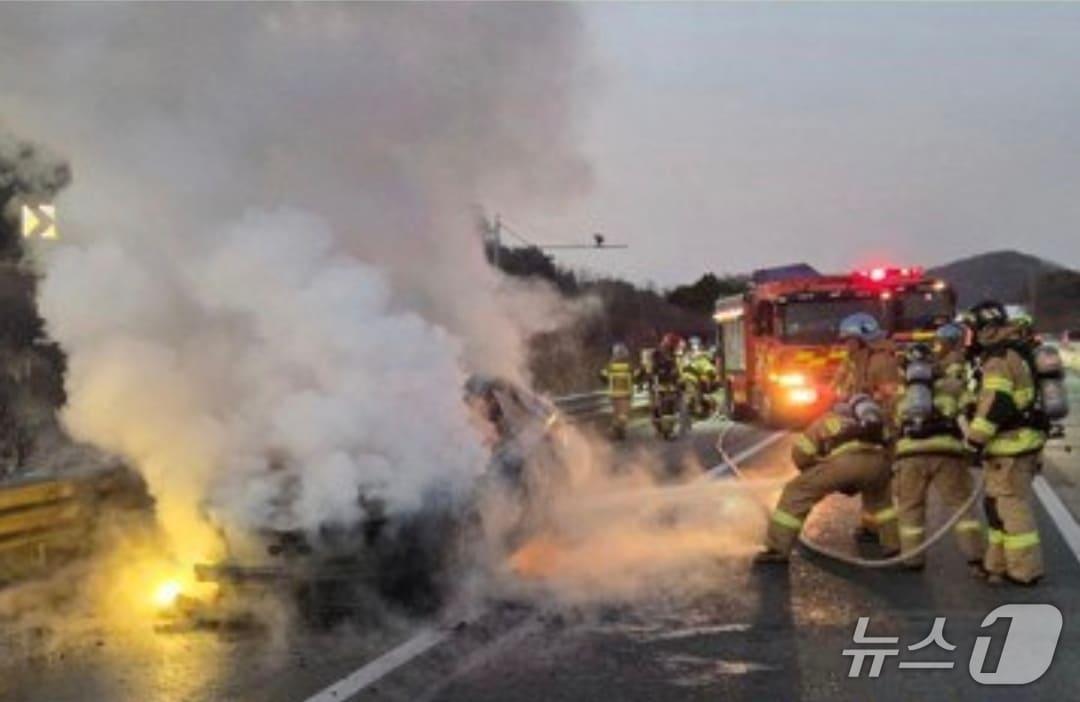 본문 이미지 - 화재 현장. &#40;경기도소방재난본부 제공. 재판매 및 DB 금지&#41; 2025.12.9/뉴스1