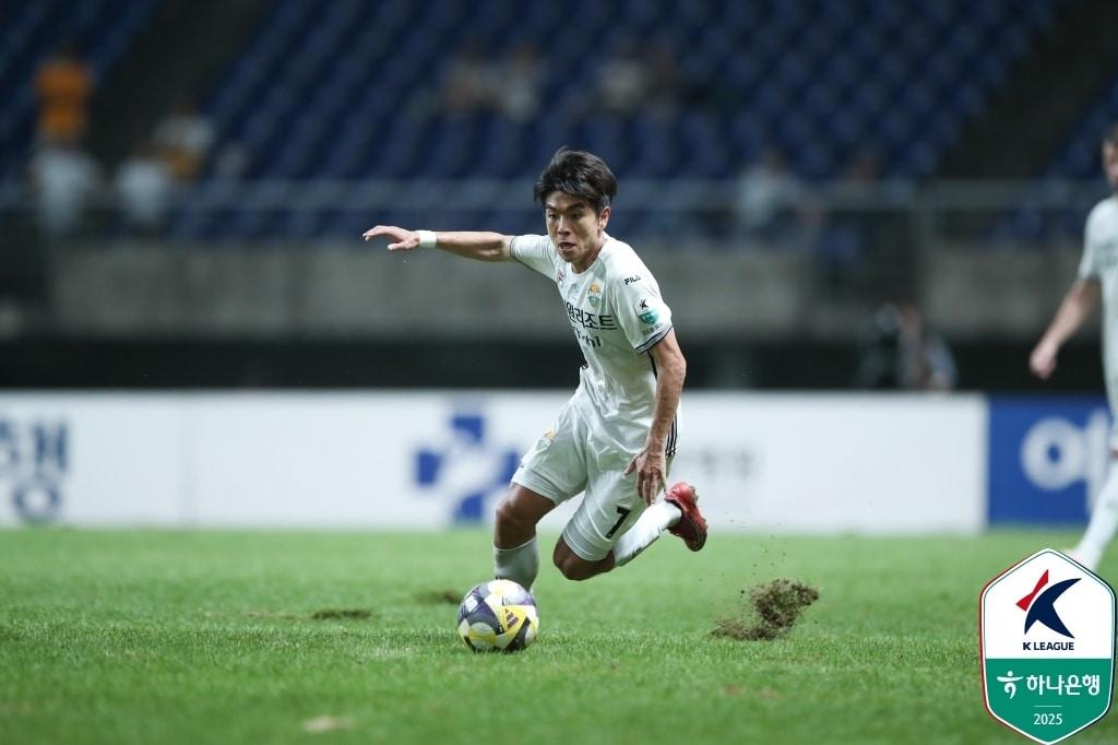 본문 이미지 - 강원FC 김대원. &#40;한국프로축구연맹 제공&#41;