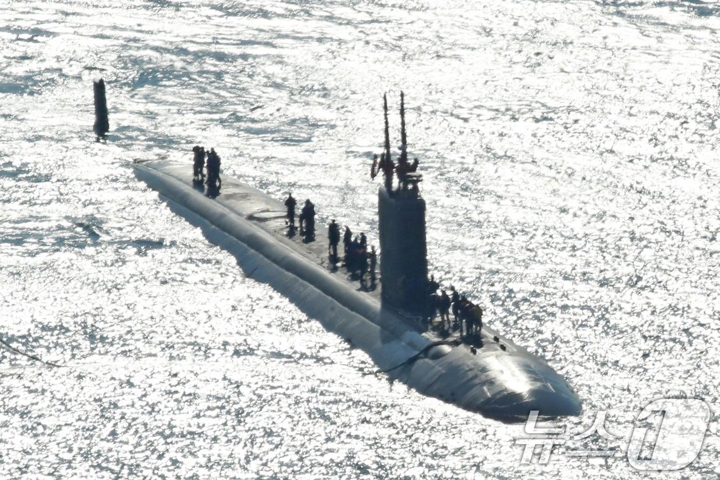 본문 이미지 - 미국 해군 로스엔젤레스급 핵추진 잠수함 '알렉산드리아함'(SSN 757·6900톤급).  (사진은 기사 내용과 무관함) / ⓒ 뉴스1 윤일지 기자