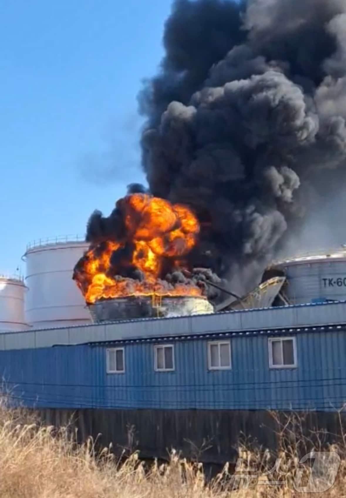 본문 이미지 - UTK 탱크너미널 화재현장 (독자제공)