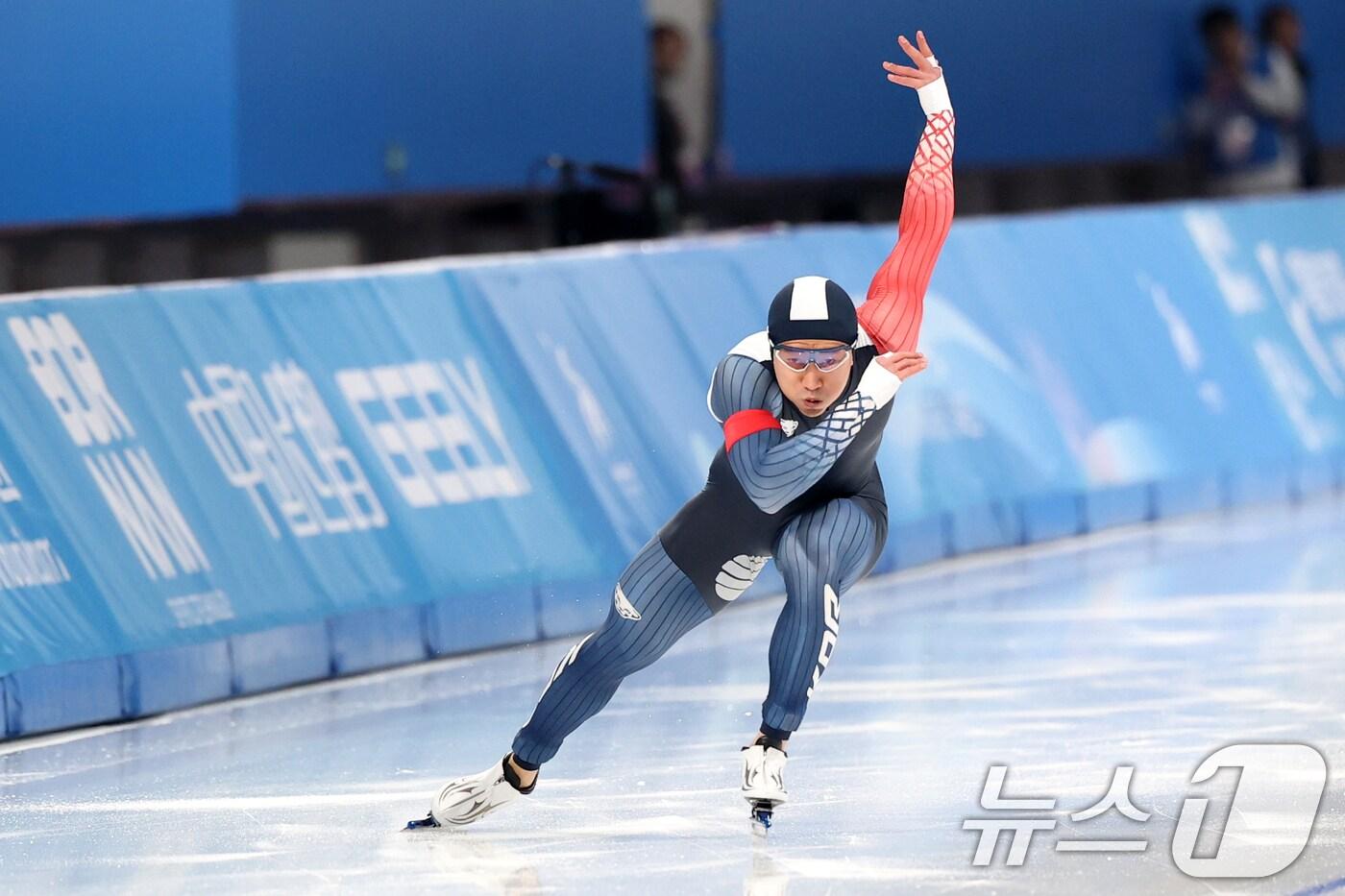 10일(현지시간) 중국 헤이룽장성 하얼빈 스피드 스케이트 오벌에서 열린 하얼빈 동계아시안게임 스피드 스케이팅 남자 500m에서 김주호가 역주하고 있다. 2025.2.10/뉴스1 ⓒ News1 이승배 기자