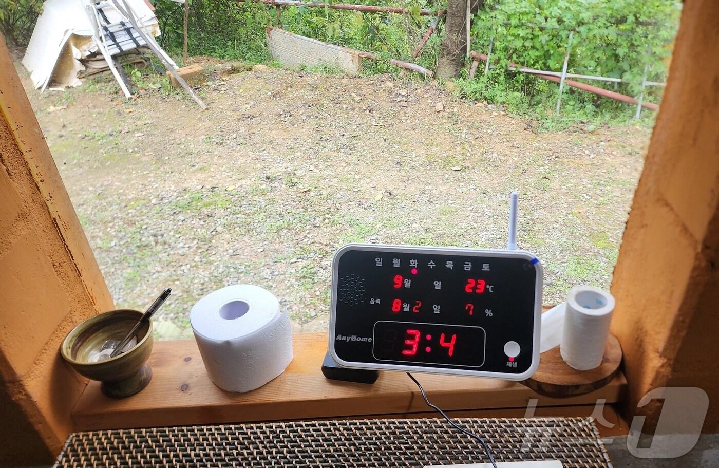 경주시가 재난 취약지역 세대에 보급하는 마을방송 가정용 수신기.(경주시 제공) 2025.2.11/뉴스1 