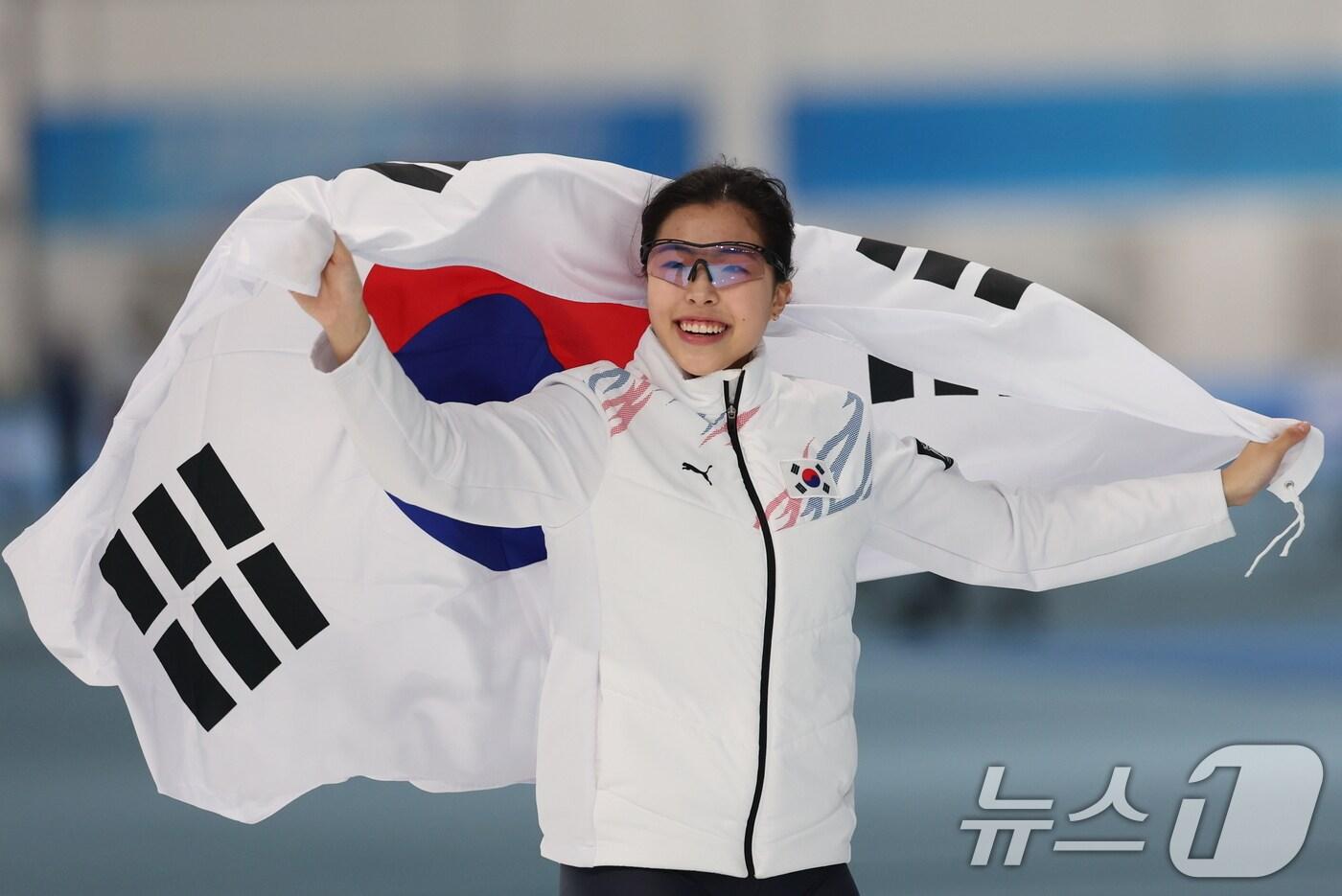 이나현이 2025 하얼빈 동계 아시안게임 스피드스케이팅 여자 1000m 동메달을 땄다.  ⓒ News1 이승배 기자
