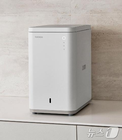 본문 이미지 - 쿠쿠 음식물처리기 신제품 이미지 (쿠쿠 제공)