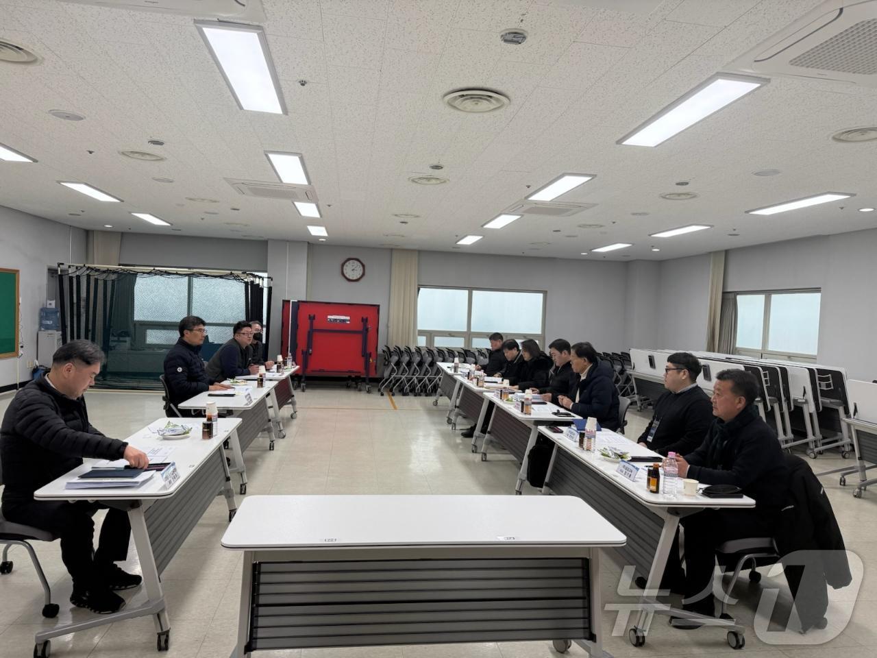 본문 이미지 - 고용노동부 강원지청, 도내 버스업종 인사담당자 대상 통상임금 노사지도 지침 설명 간담회.(고용노동부 강원지청 제공 재판매 및 DB금지)