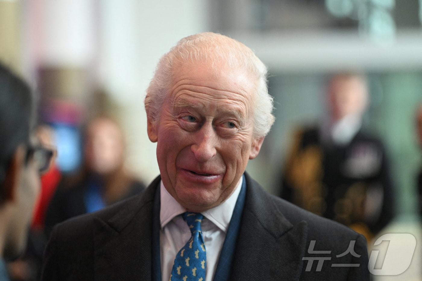 찰스 3세 영국 국왕이 12일(현지시간) 런던 토트넘 홋스퍼 스타디움을 방문하고 있다. 2025.02.13 ⓒ 로이터=뉴스1 ⓒ News1 우동명 기자