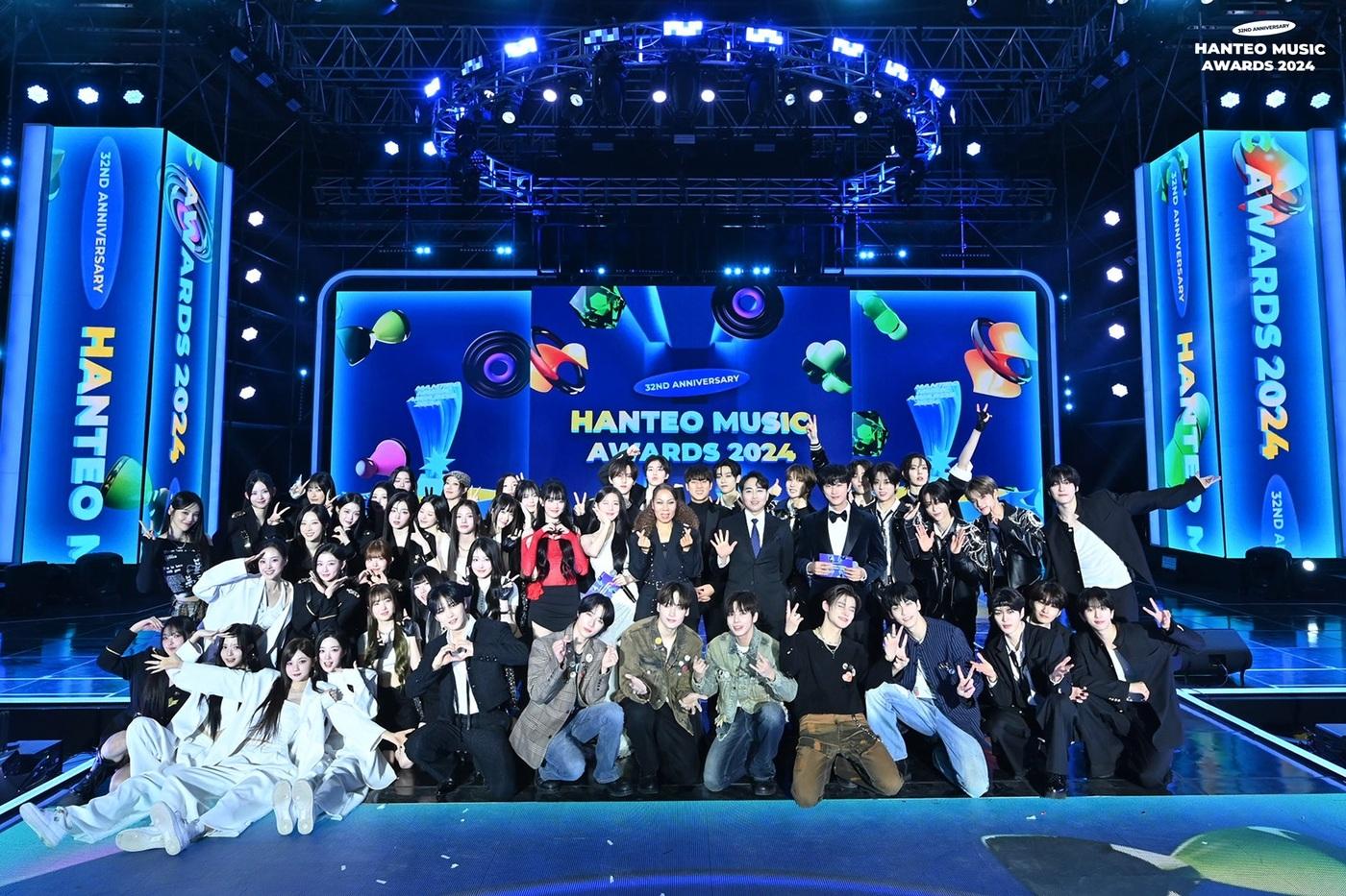 한터뮤직어워즈 단체 사진