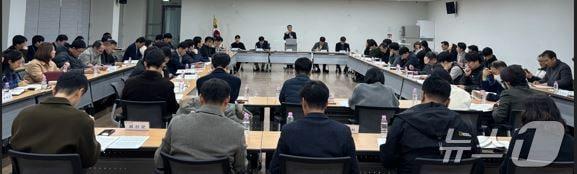 본문 이미지 - 충남도 ‘벼 재배면적 조정제 추진 협의회’ 모습. &#40;충남도 제공. 재판매 및 DB금지&#41; /뉴스1