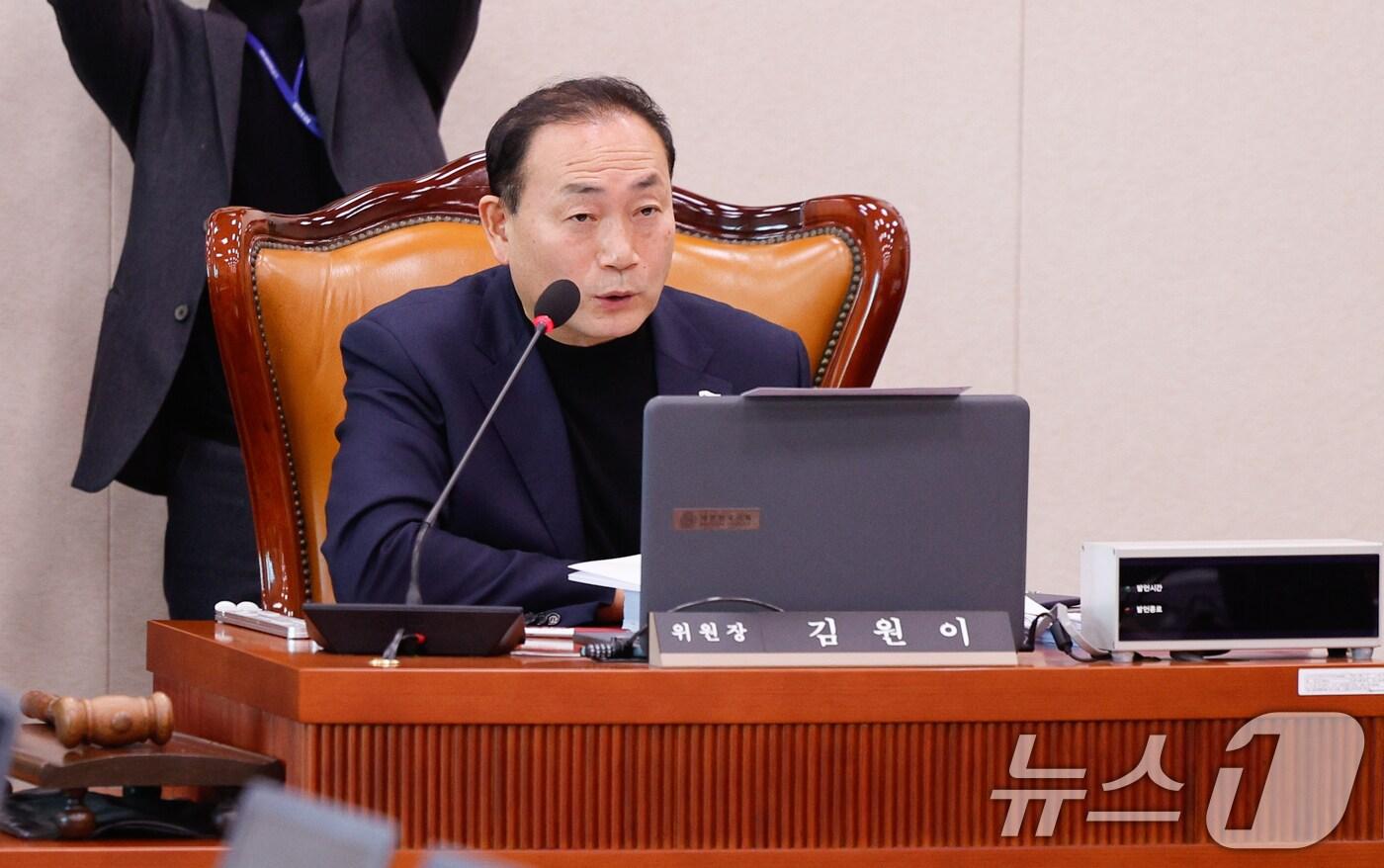본문 이미지 - 김원이 국회의원. 2025.2.17/뉴스1 ⓒ News1 안은나 기자